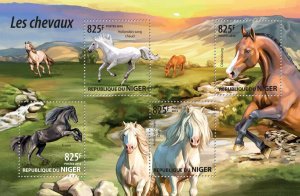 Horses Stamps Niger 2015 MNH Oldenbourg Friesian Horse Farm Animals 4v M/S