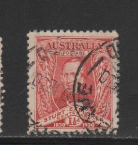 AUSTRALIA #104  1930  1 1/2p CAPT. CHARLES STUART     F-VF USED