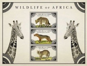 Liberia 2012 - WILDLIFE OF AFRICA Giraffe - Sheet of 3 Stamps Scott #2808 - MNH