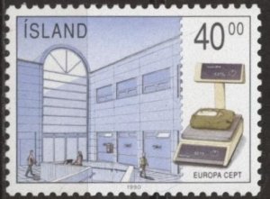 Iceland 699 (used) 40k Europa: Rekjavik Post Offfice in 1989 (1990)