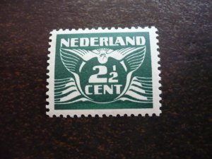Stamps - Netherlands - Scott# 169 - Mint Never Hinged Part Set of 1 Stamp