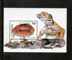 Lesotho 1998 - Mushrooms - Souvenir Stamp Sheet - Scott #1115 - MNH