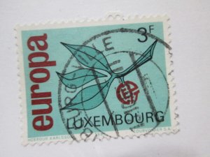 Luxembourg #432 used  2024 SCV = $0.25