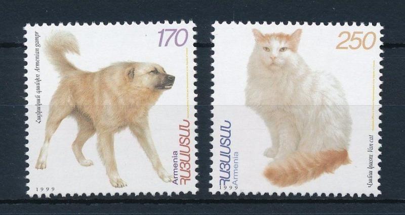 [28933] Armenia 1999 Animals Pets Dog Cat MNH