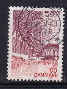 Denmark  #588  used  1976  central station 100o