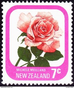 NEW ZEALAND 1975 QEII 7c Multicoloured, Roses Michele Meilland SG1092a MNH