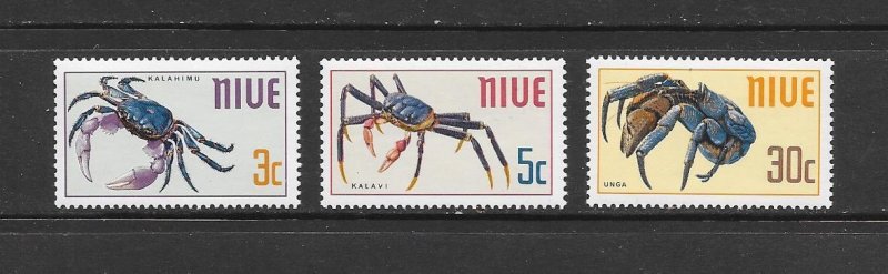 NIUE #132-4 CRABS  MNH