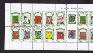 Aruba  #368   MNH  2010  sheet with 2  blocks of  10  + 2 labels  flowers