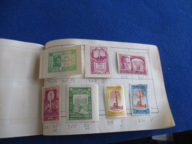 AFGHANISTAN COLLECTION IN APPROVAL BOOK, MINT/USED