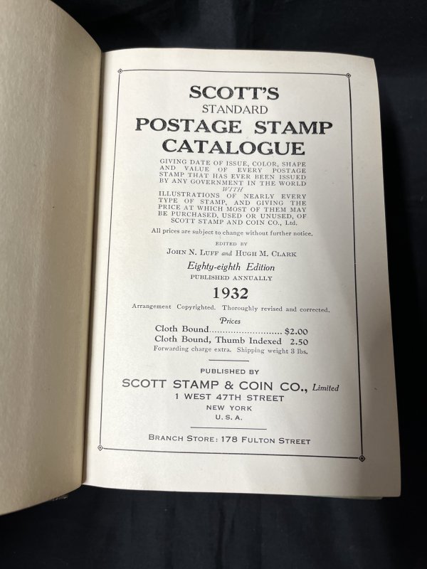 Scott's Standard Postage Stamp Catalogue - 1932