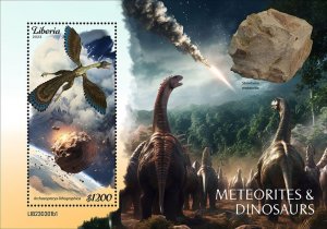 LIBERIA- 2023 - Dinosaurs - Perf Souv Sheet - Mint Never Hinged