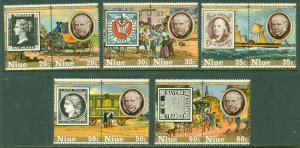 NIUE 241-5 MH CV $3.70 BIN $2.20