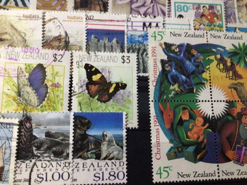 New Zealand vintage stamps on large stock card Ref 57864