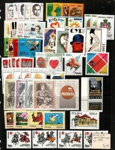 Poland Scott 3059 // 3162 sets (Catalog Value $38.40)