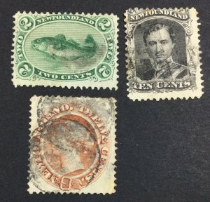 MOMEN: NEWFOUNDLAND #31-33 MEDIUM WHITE PAPER USED £146 LOT #7023