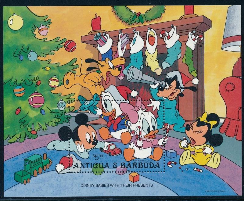 Disney Antigua - Christmas Souvenir Sheet #986 (1986)