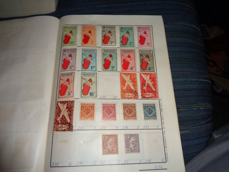 FRENCH COLONY COLLECTION IN ALBUM, BOTH MINT AN USED