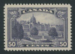 Canada 226 - 50 cent BC Parliament - XF Mint never hinged
