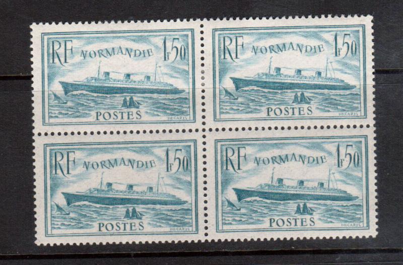 France #300c Extra Fine Mint Blk - Bottom Stamps Never Hinged Top Lightly Hinged