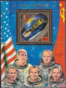 1975 Comoro Islands 256/B10gold Apollo-Soyuz Test Project 15,00 €