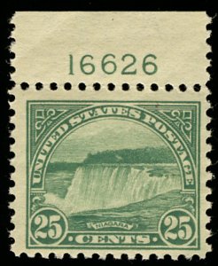 US #568 SCV $30.00 VF mint never hinged, post office fresh,  great color,  Ni...
