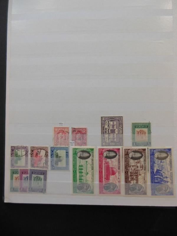 WORLDWIDE : Letters J-L Mint & Used collection with many Better singles & sets