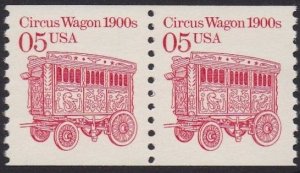 2452 Circus Wagon Coil Pair MNH