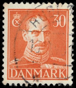 Denmark #284 King Christian X; Used (3Stars)