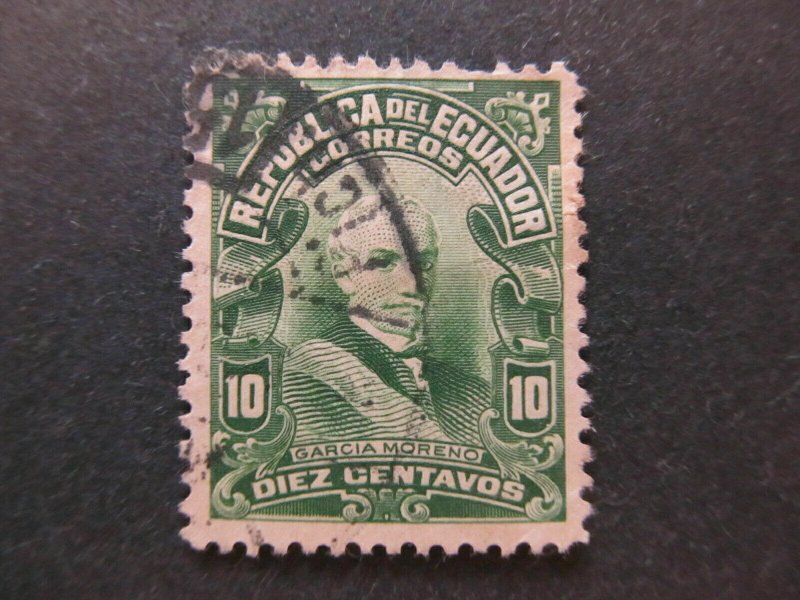 A4P45F13 Ecuador 1911-28 10c used-