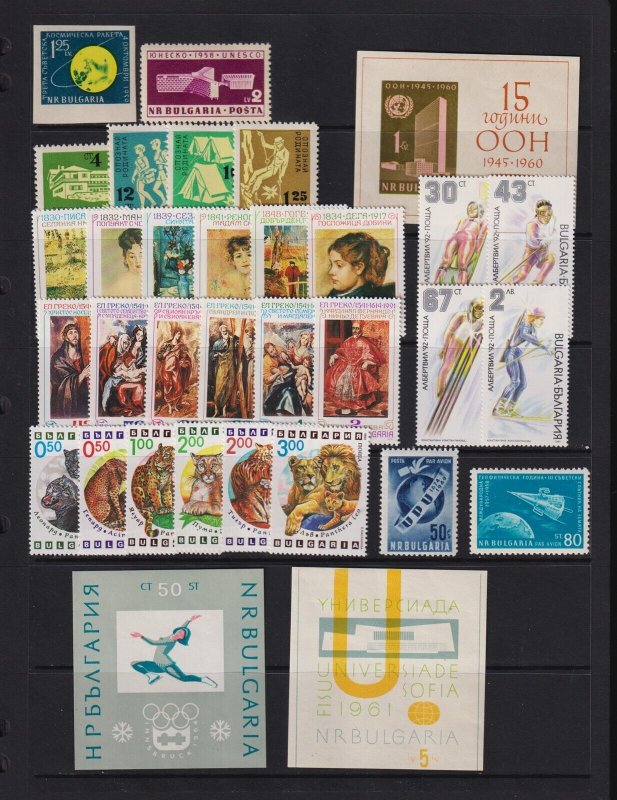 Bulgaria - 30 stamps, 3 souvenir sheets - cat. $ 84.10