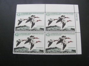 US 1965 MNH SCOTT # RW 32 DUCK HUNTING PLATE BLOCK XF