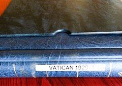 Leuchtturm Hingless Album contain 750 Different Vatican from 1929 thru 1983