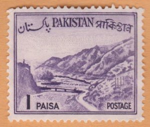 PAKISTAN STAMP 1961 SCOTT # 129. USED. TYPE II. # 1