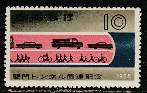 Japon     645     (N**)   1958