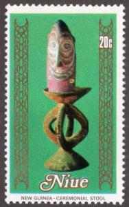 Niue 265a - Mint-NH - 20c Ceremonial Stool, New Guinea (1980)