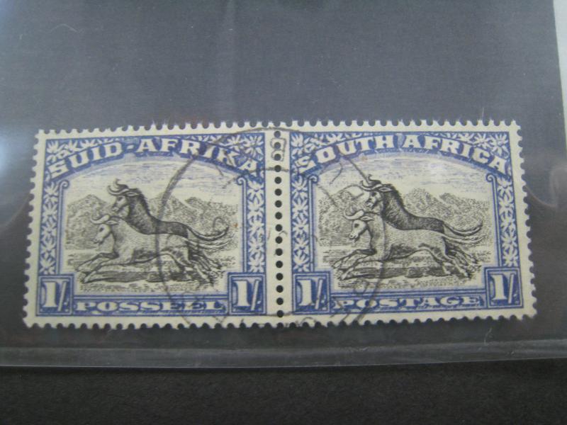 SOUTH AFRICA  - SCOTT # 62   USED PAIR