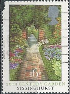 Great Britain 1027 (used, torn corner) 16p Sissinghurst Garden (1983)