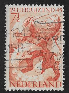 Netherlands #277 7 1/2c Lion and Dragon