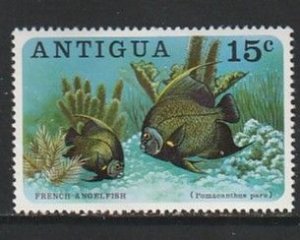 1976 Antigua - Sc 444 - MH VF - 1 single - French Angelfish