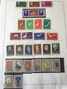 ROMANIA 1956/57 on pages MNH & Used Lenin Dogs(Apx150) /APR479