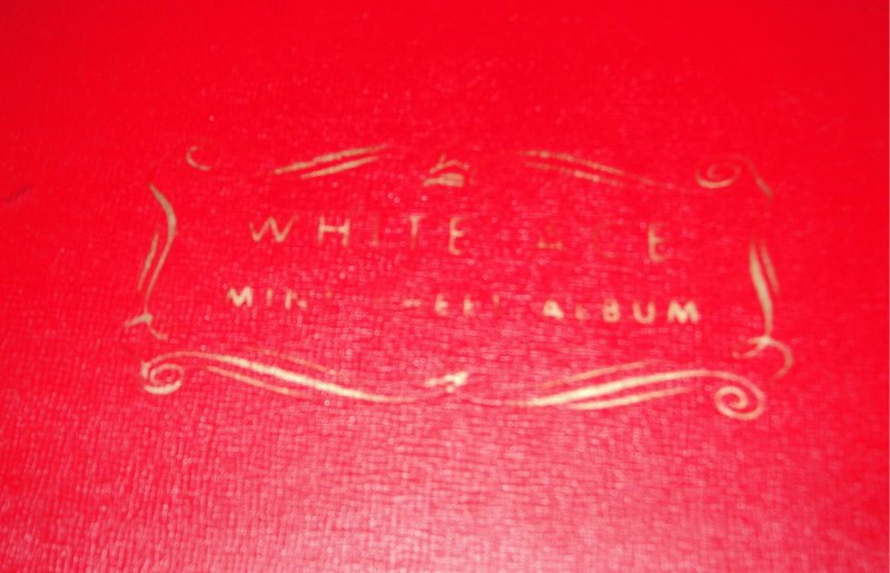 White Ace Mint Sheet Album – Used – Good condition