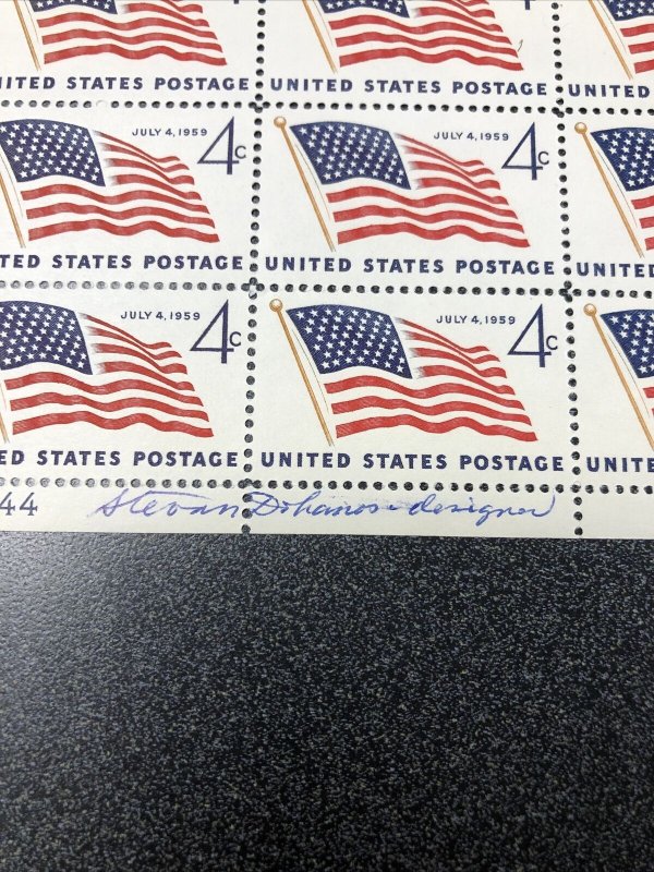 US 1132 U.S. Flag 4 Cent Sheet Of 50   Signed Twice By Designer Steven Dohanos.