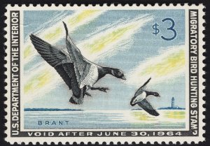 US #RW30 $3 Multicolored Duck Stamp MINT NH SCV $100.00