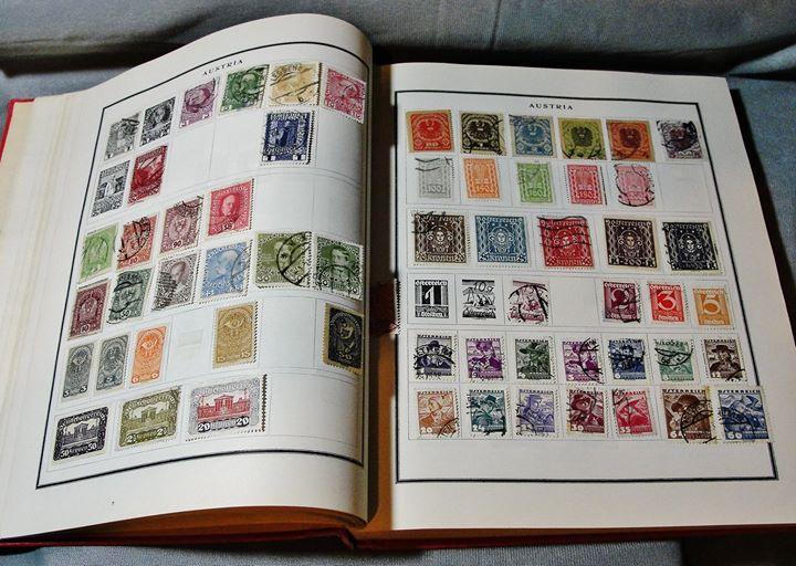 1946 Scott Modern Postage Stamp Album w/Stamps