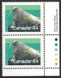 Canada 1171 1990  .44c pair   VF NH