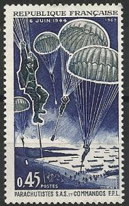 France #1250 Parachutists, WWII 1969 F-VF NH Cat.$ 1.25