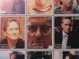 ​TAJIKISTAN-2000-FAMOUS MOVIE STAR-MICHAEL DOULAS MNH SHEET-VF HARD TO FIND