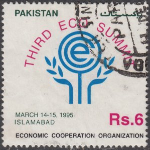 Pakistan   #820    Used