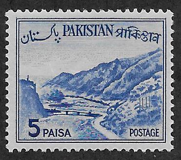 PAKISTAN SC# 132  FVF/MLH 1961