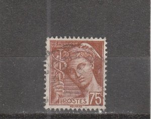 France  Scott#  369  Used  (1939 Mercury)